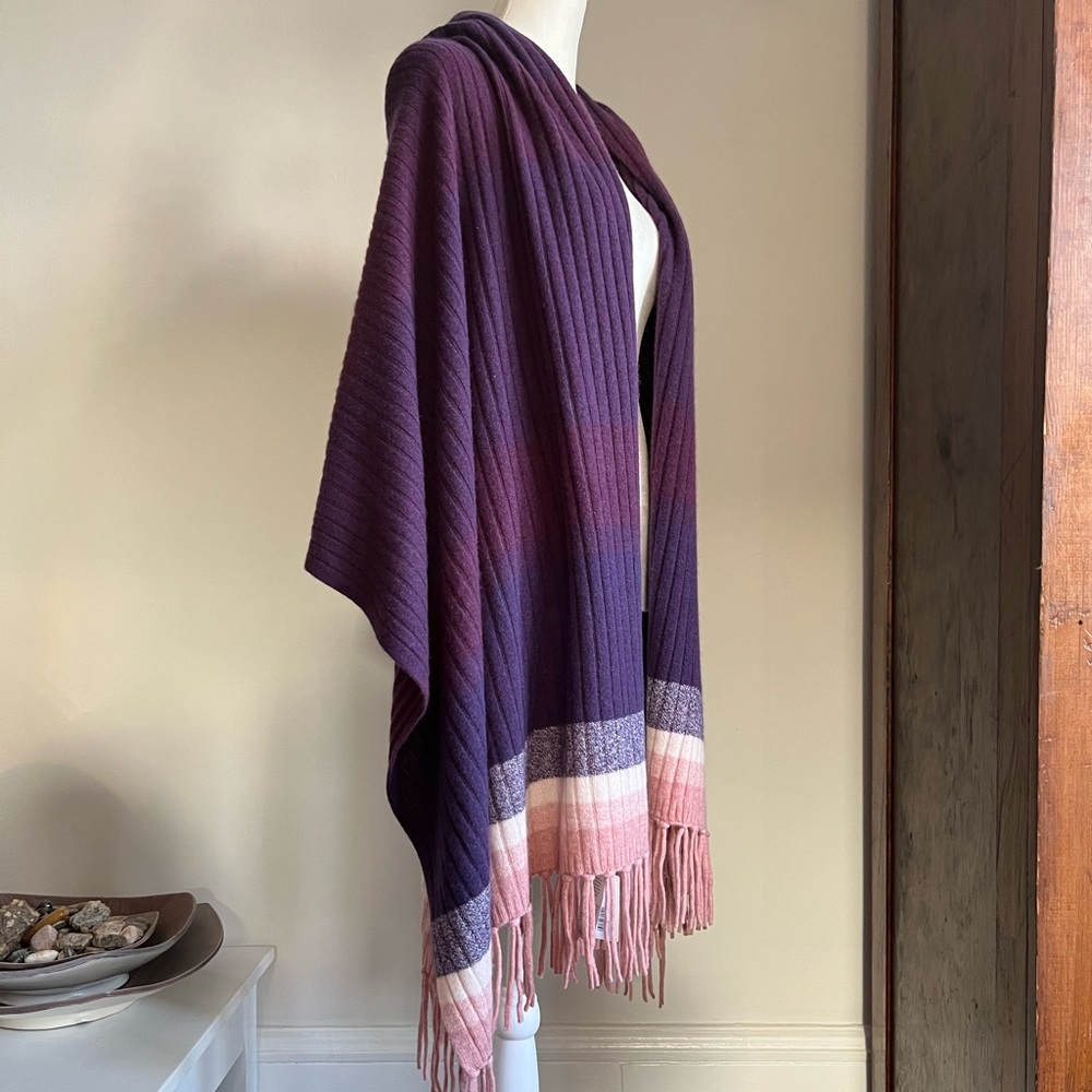 Halogen 100% cashmere ribbed knit fringed striped shawl wrap scarf. Purple pink